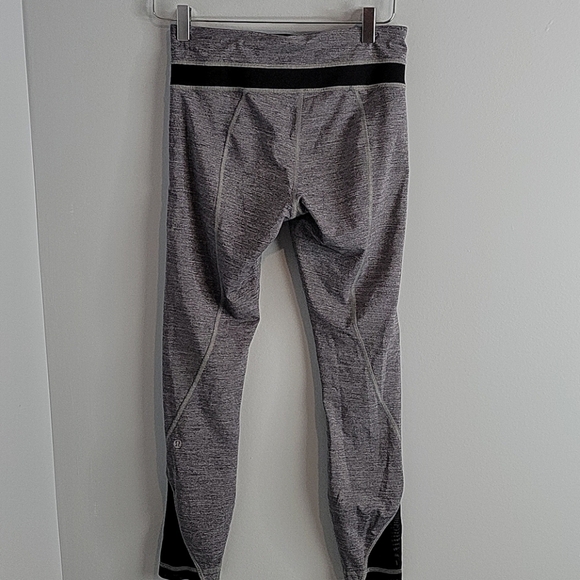 Lululemon Inspire 7/8 Tight Gray Zip Pockets 6 - Picture 7 of 12